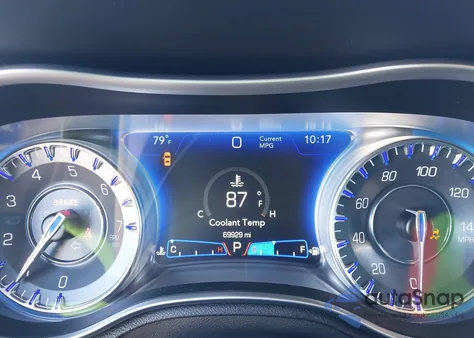 2023 Chrysler 300 Touring L z USA, uszkodzony, nr VIN 2C3CCADG9PH590095